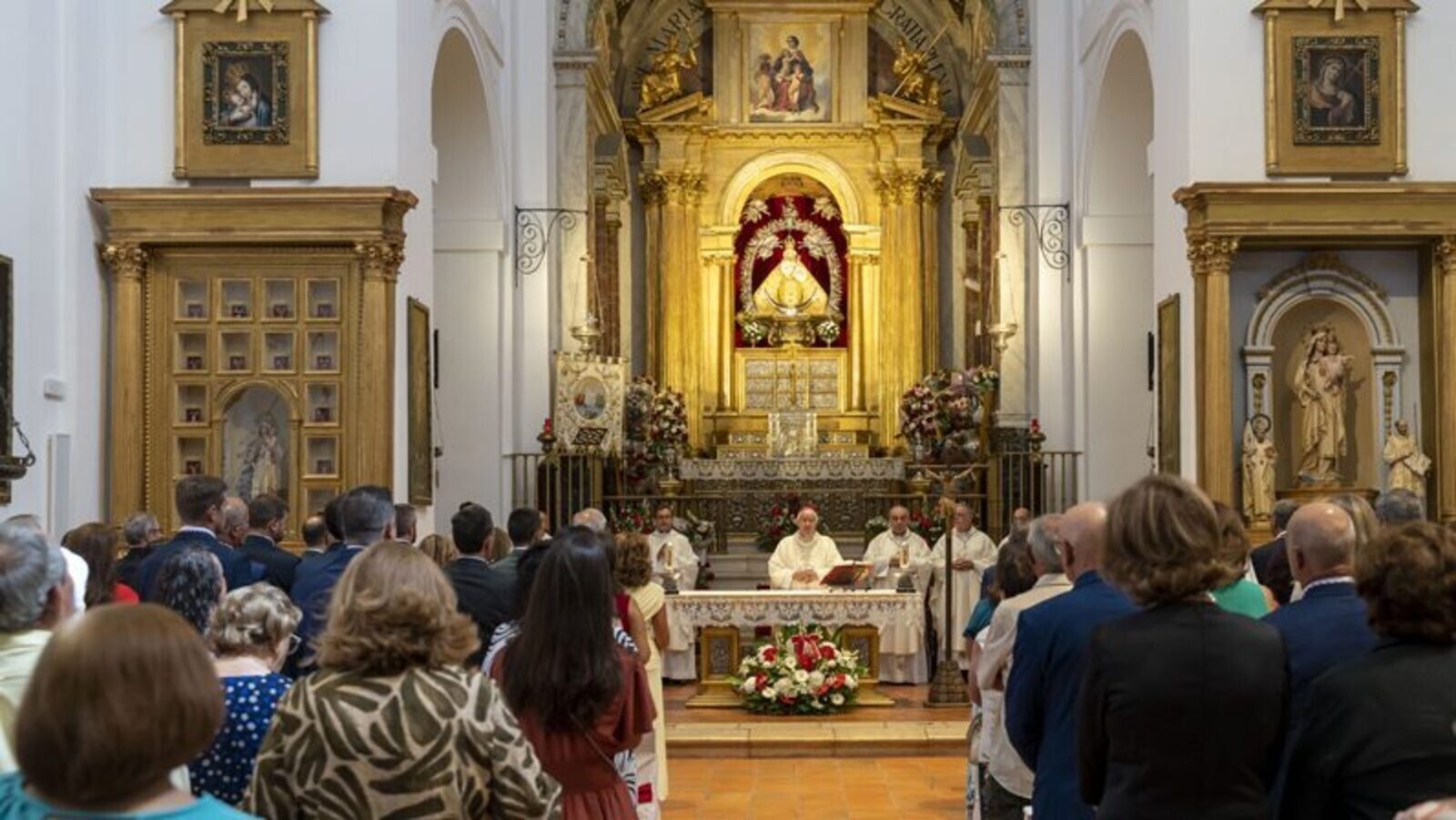 El arzobispo de Sevilla regresa a Illescas 40 años después