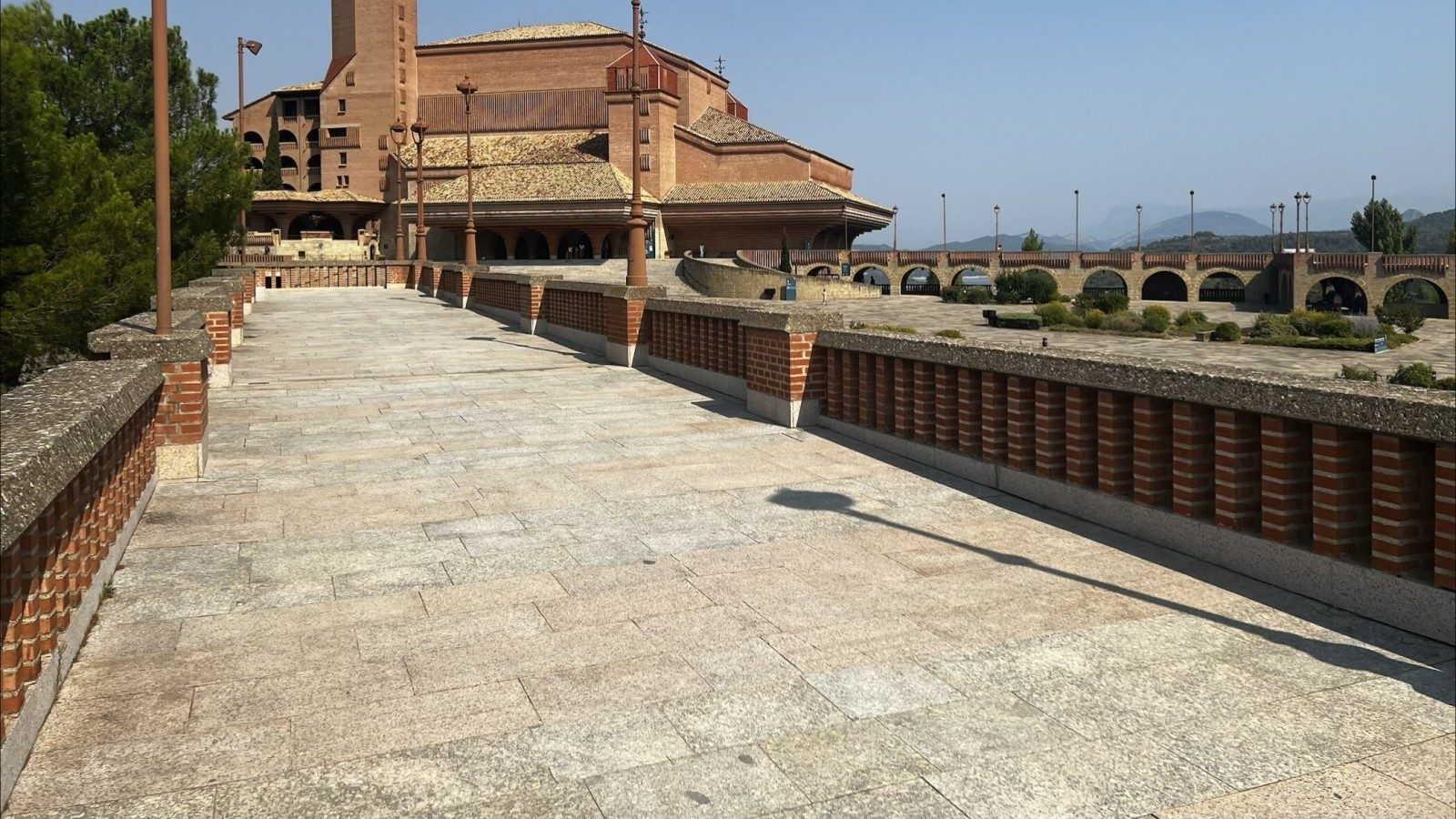 El obispo de Barbastro-Monzón desea ahora que el Opus Dei continúe en Torreciudad