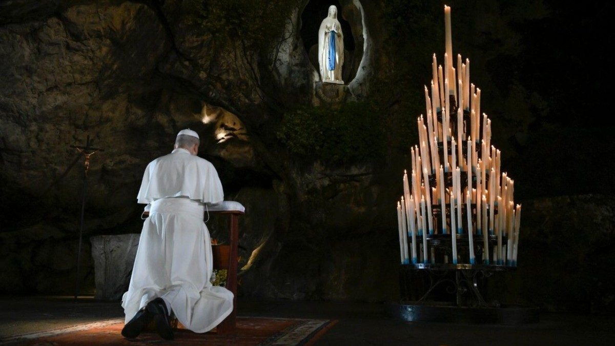 León XIV pide en Lourdes "concordia fraternal" para Francia