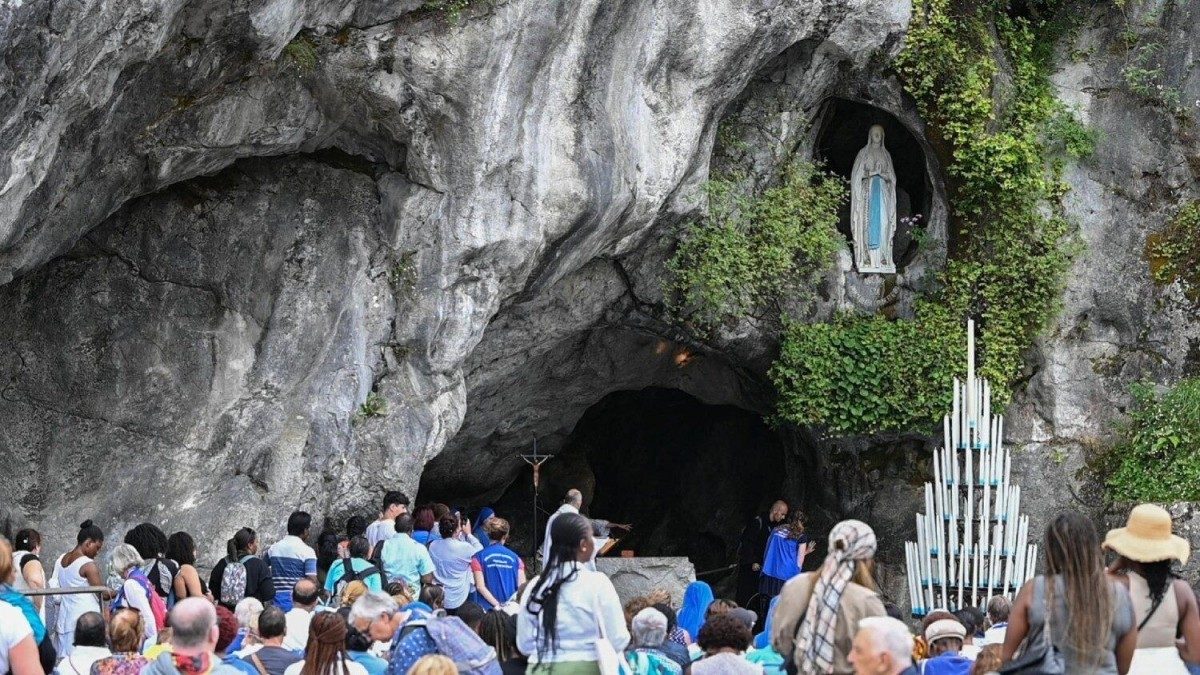Lourdes se prepara para una visita papal 18 años después y con lleno absoluto