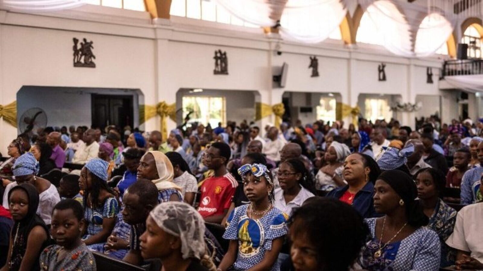 Un arzobispo de Nigeria denuncia medidas "totalitarias" contra colegios cristianos