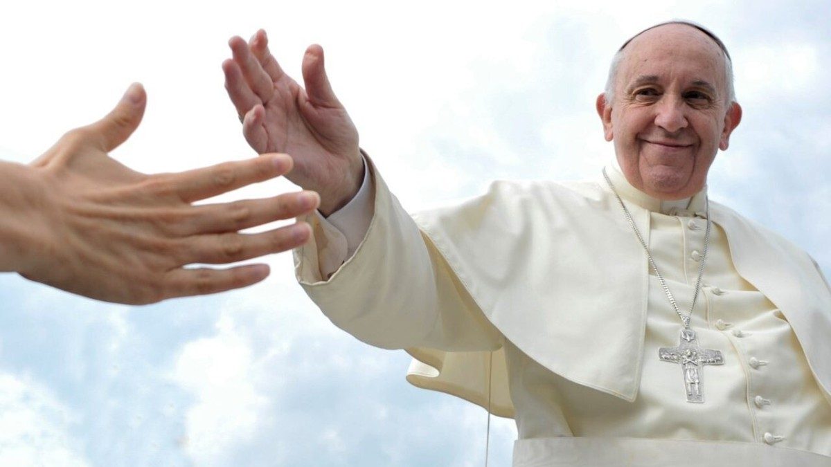 Argentina crea el premio "Papa Francisco – Poliedro por la Paz"