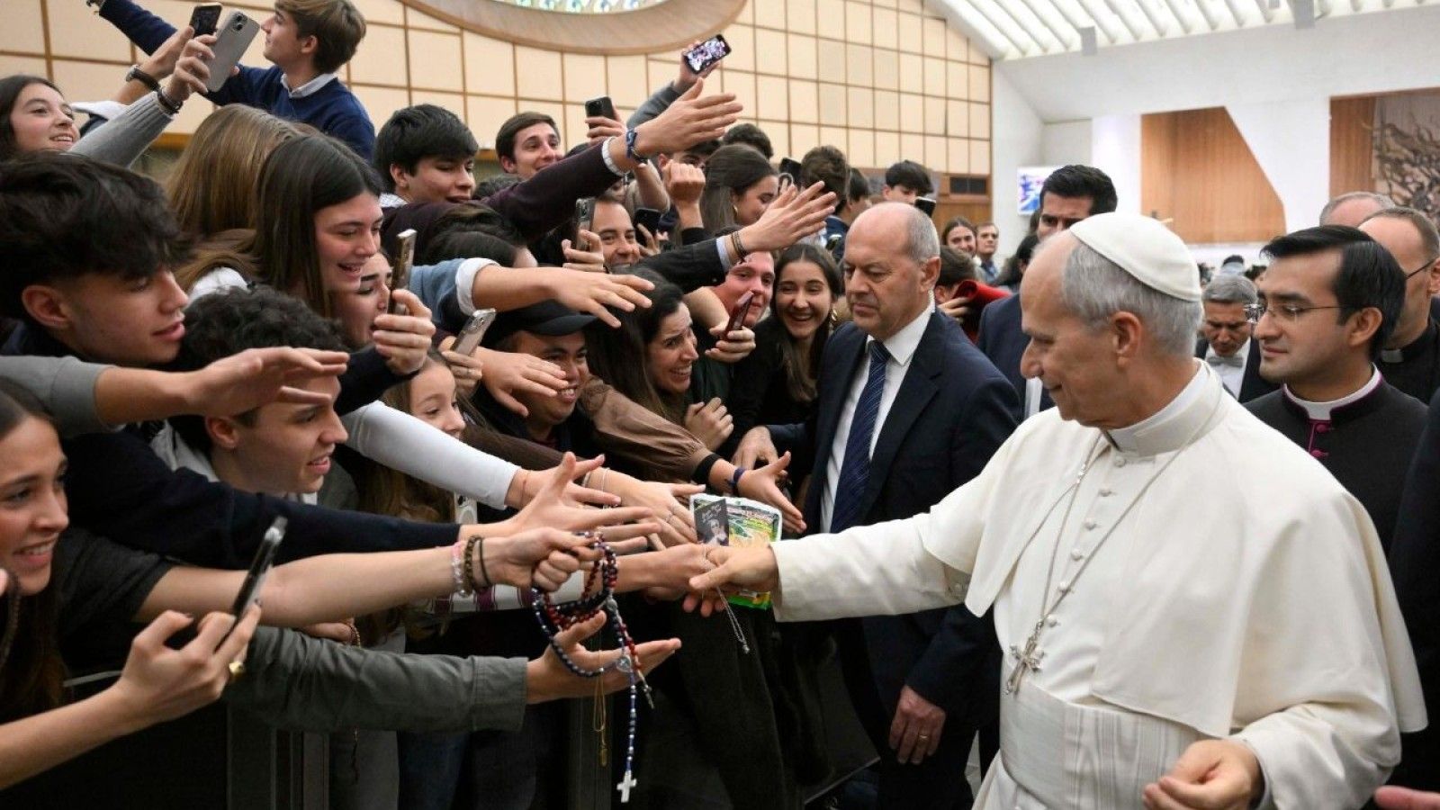 El Papa: Dios se dirige a nosotros como a amigos