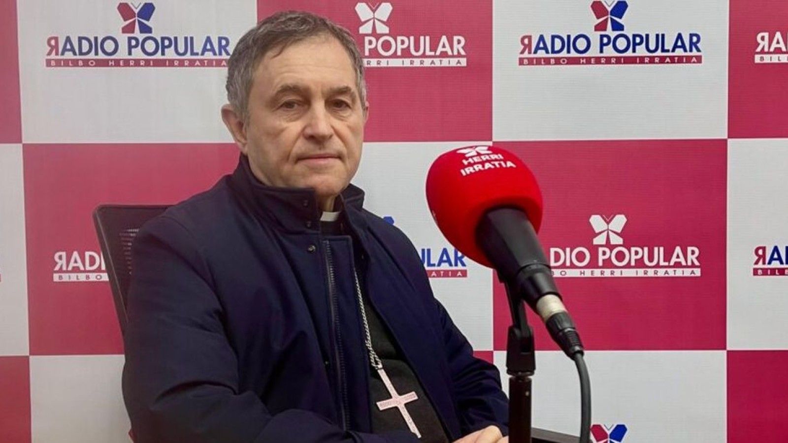 El obispo de Bilbao: la Iglesia debe asumir los abusos y otras instituciones también