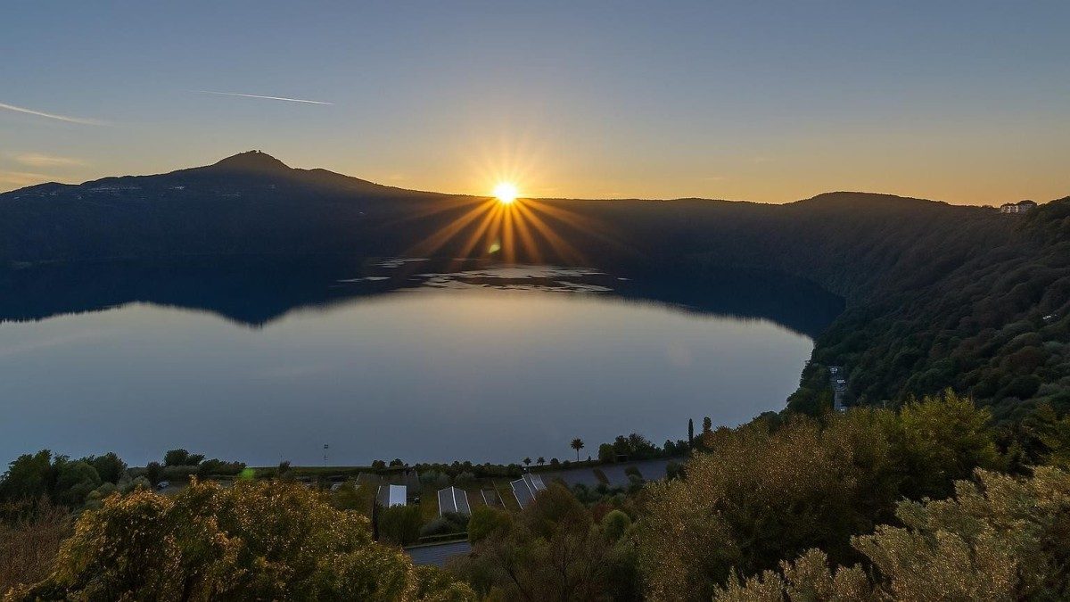 León XIV será el primer Papa en procesionar por el lago de Albano