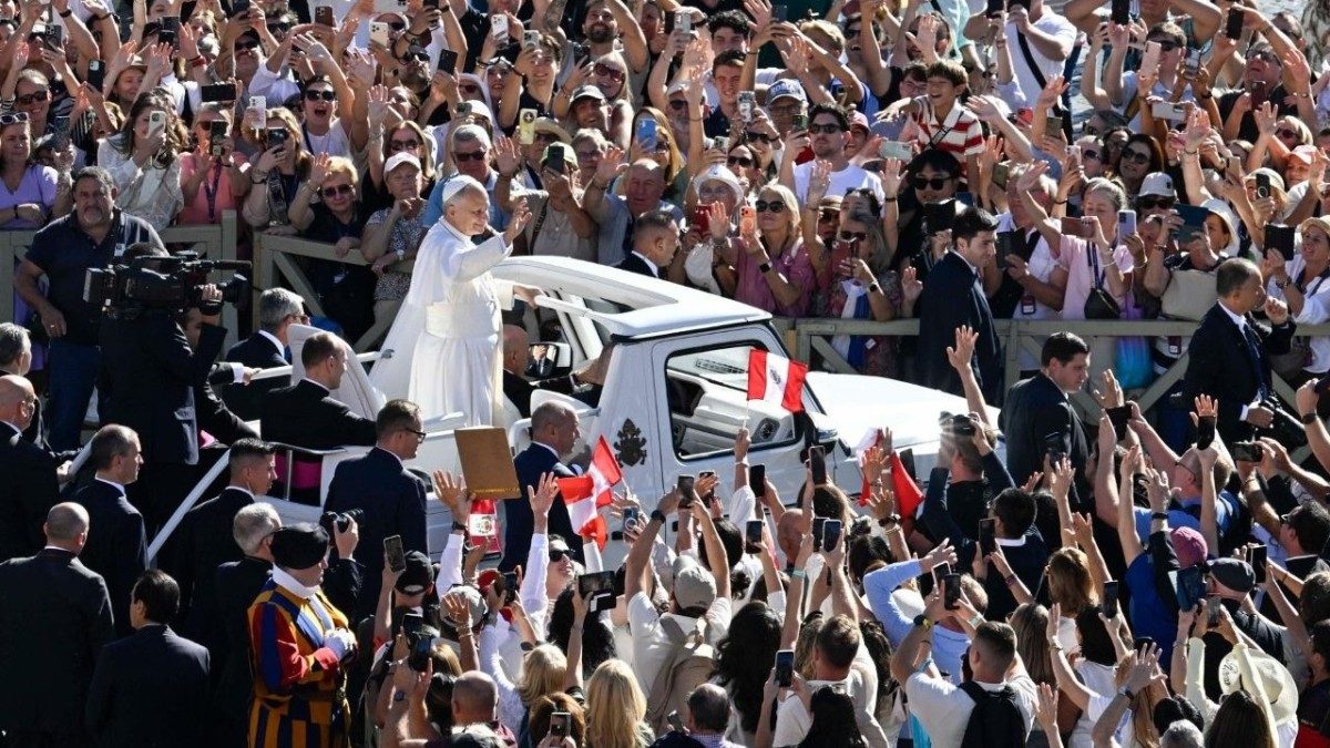 El Papa rechaza que el progreso aleje al ser humano de Dios