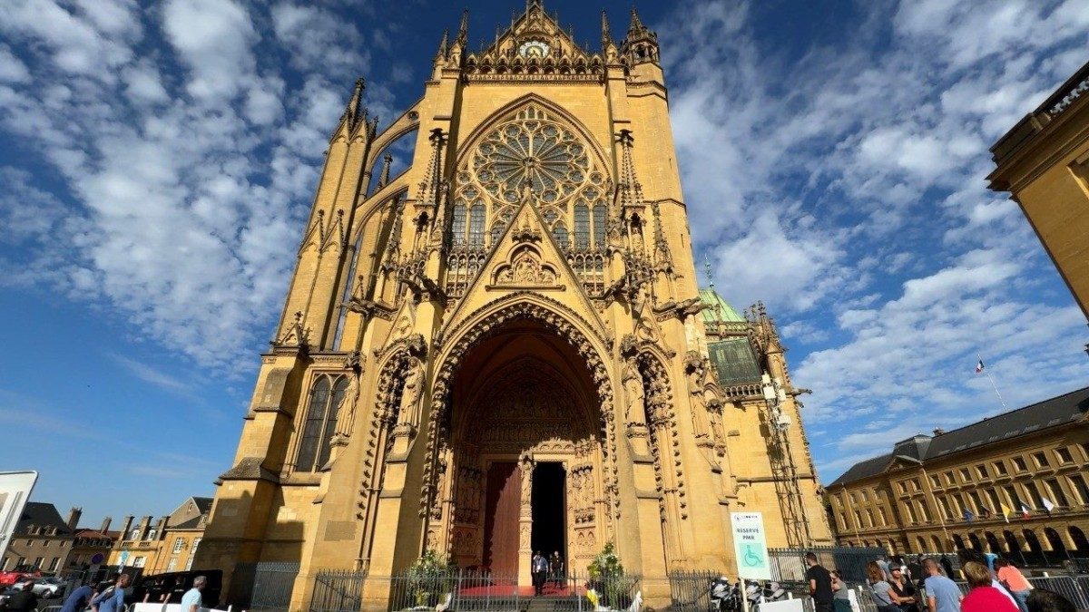 Metz espera a León XIV como símbolo de paz y reconciliación