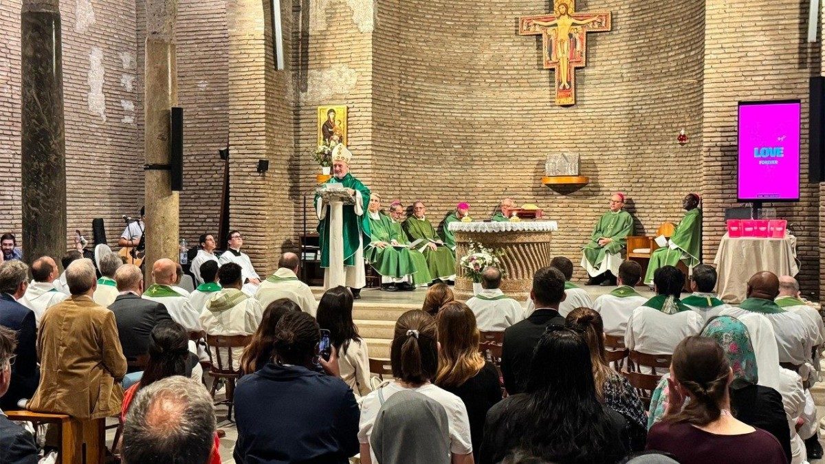 Una nueva guía católica responde a los jóvenes sobre amor y sexo