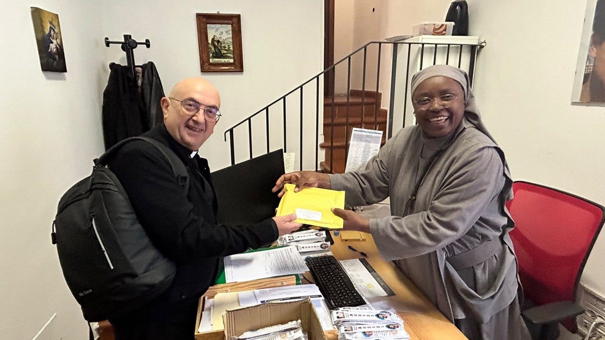La Archidiócesis de Zaragoza recibe una reliquia de Carlo Acutis