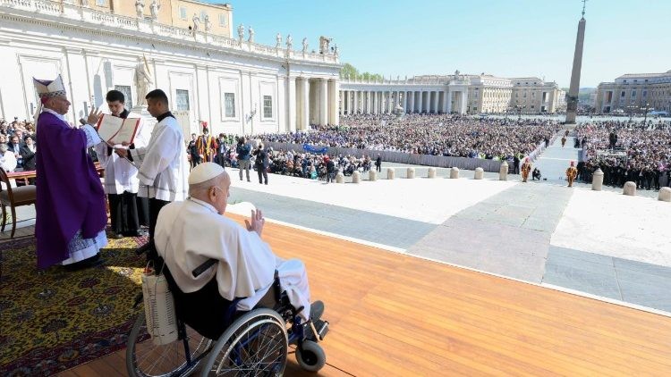 El Papa Francisco destaca la inclusión de los enfermos en la misa del Jubileo en el Vaticano
