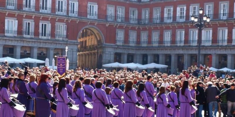 La Tamborrada del Domingo de Resurrección cierra la Semana Santa en Madrid 2024