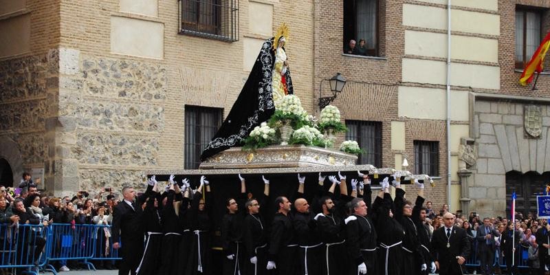 La procesión de La Soledad y Desamparo cierra la Semana Santa en Madrid el 19 de abril