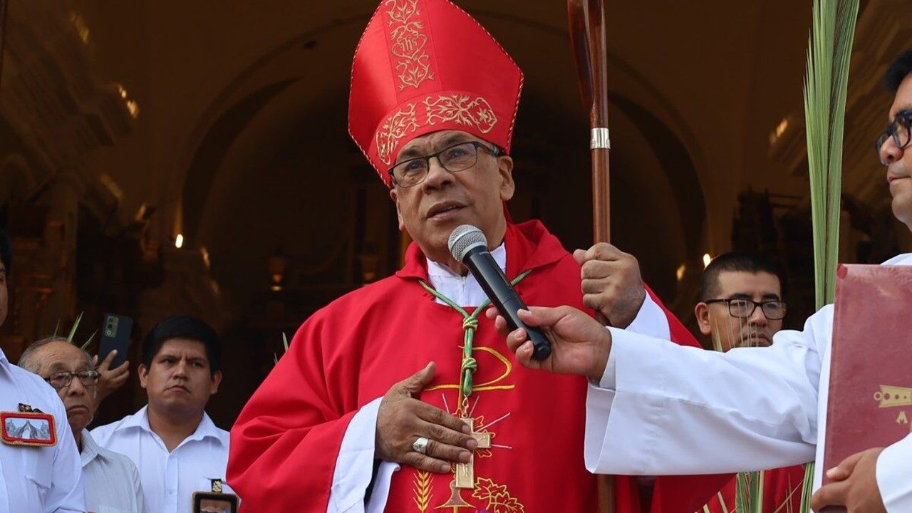El Presidente de los Obispos del Perú insta a la conversión durante la Semana Santa 2025