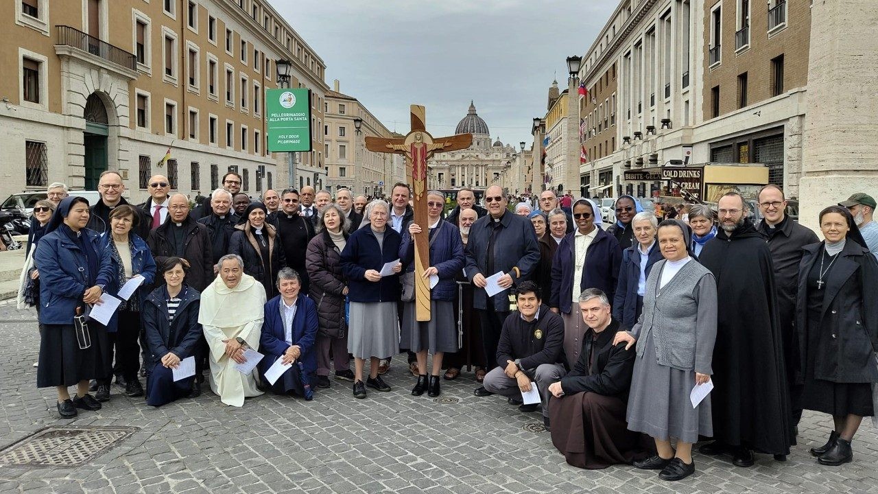 La Peregrinación del Dicasterio para los Institutos de Vida Consagrada en el Jubileo