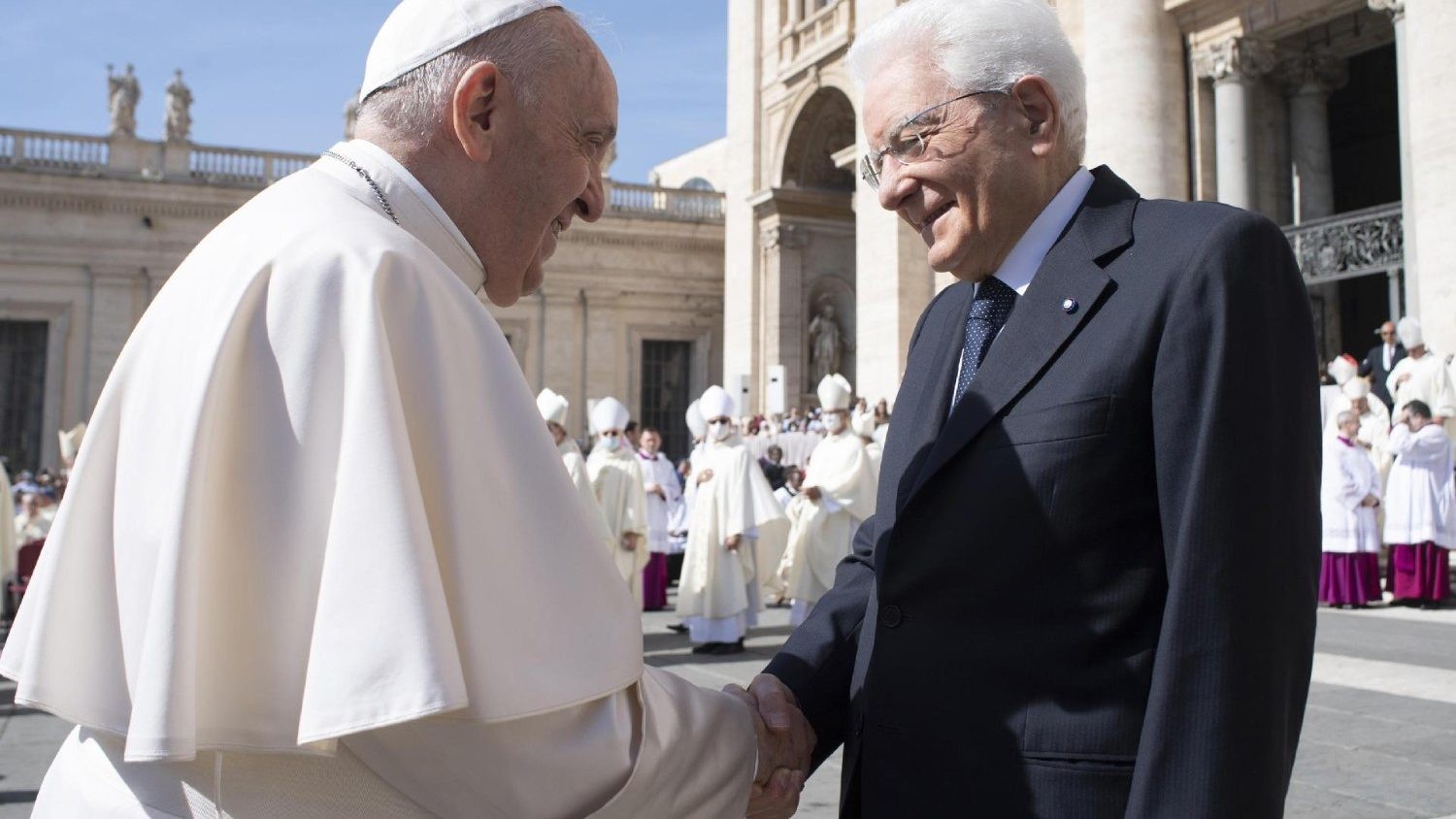 Mattarella envía un mensaje al Papa Francisco destacando la Pascua como símbolo de paz y unidad
