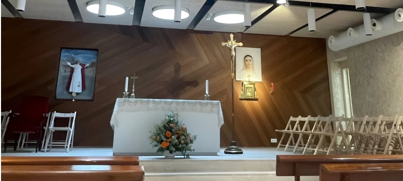 La Parroquia San Pablo VI acoge una jornada de oración con la presencia del obispo