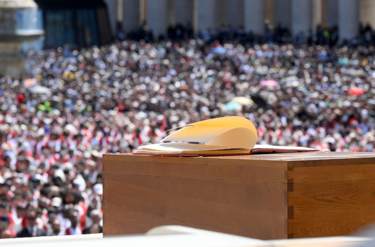 El mundo católico se despide del Papa Francisco en una emotiva ceremonia en el Vaticano
