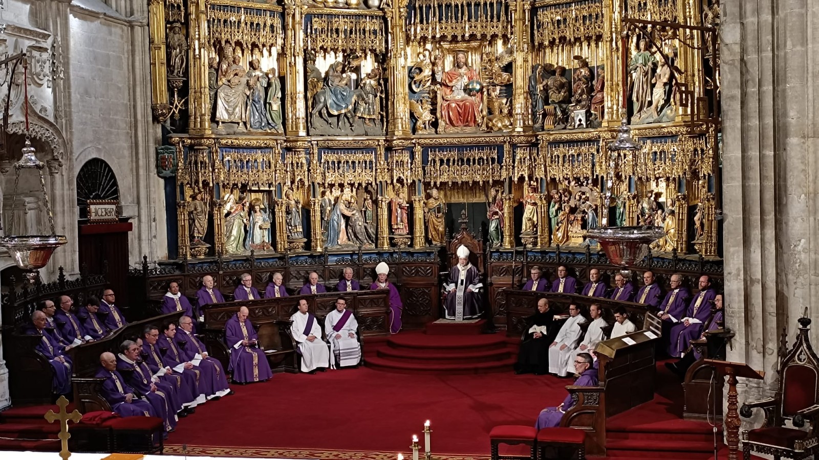La Catedral de Oviedo acogió el funeral por el eterno descanso del Papa Francisco