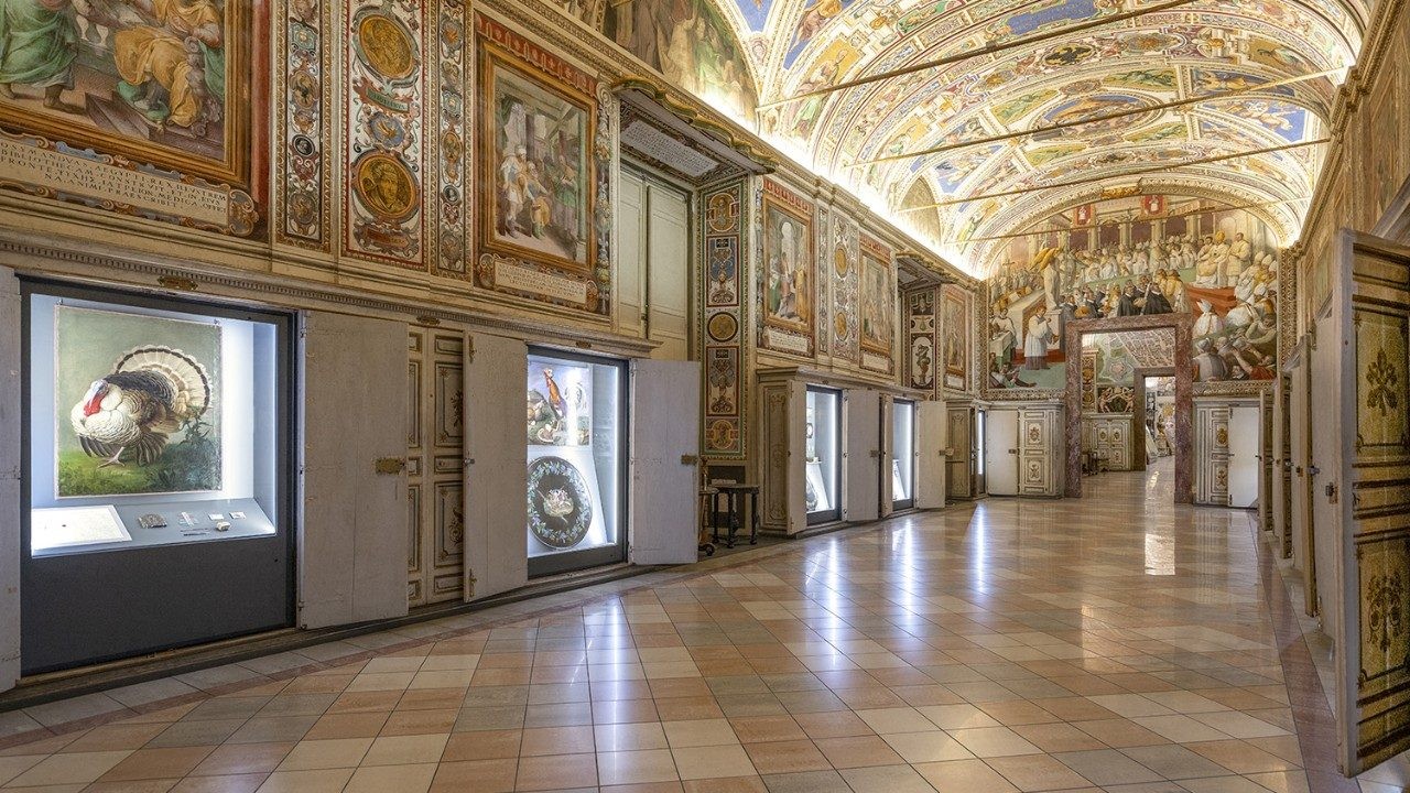 Los Museos Vaticanos abren una exposición de casi quinientas piezas de micromosaicos