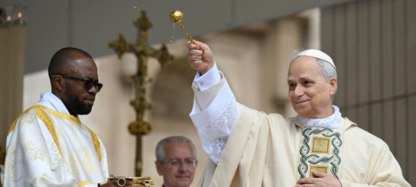 El Papa León XIV inicia su pontificado en San Pedro con un llamamiento a la fidelidad y la oración