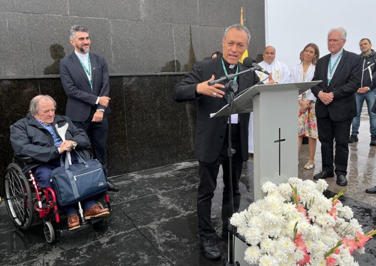 Monseñor Estrada insta a proteger el medio ambiente en Madrid
