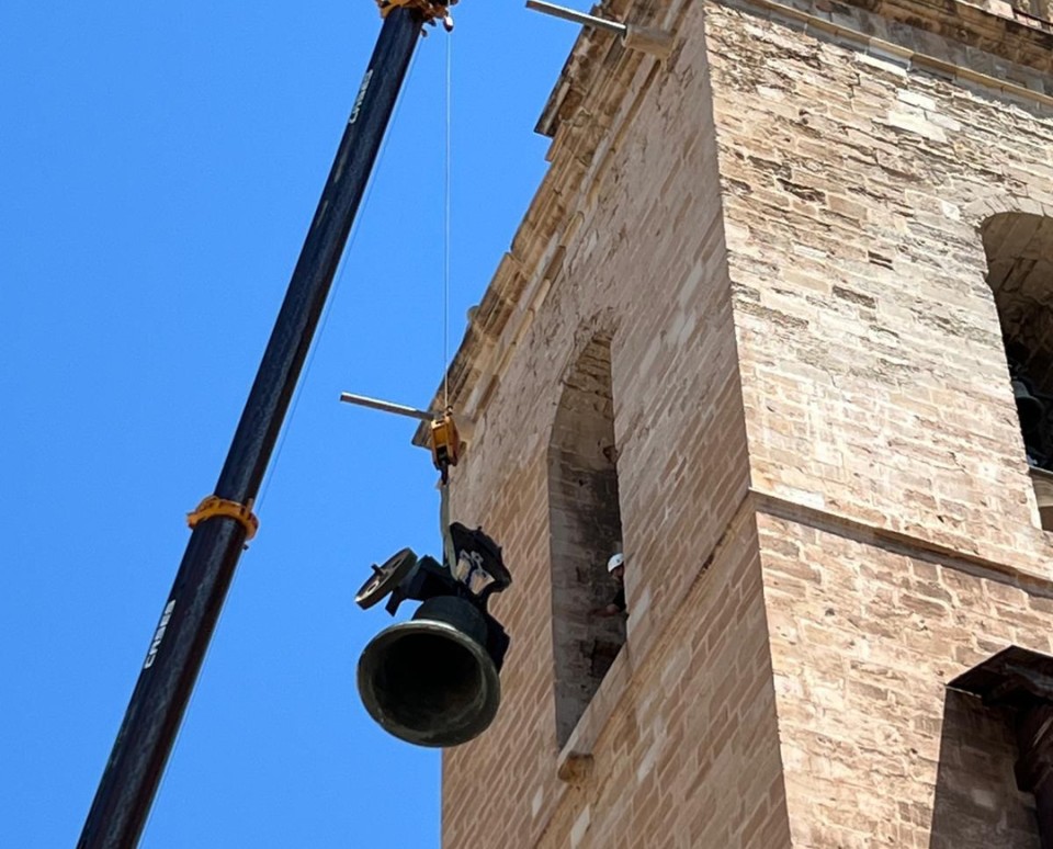 La catedral de Orihuela restaura sus campanas para preservar su sonido único
