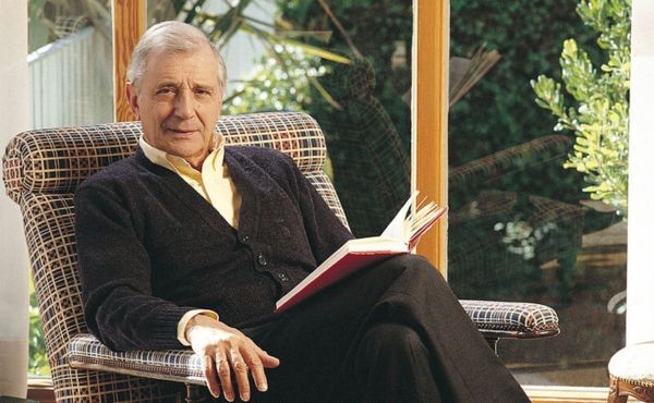 Fallece el escritor José Luis Olaizola, miembro del Opus Dei, a los 97 años