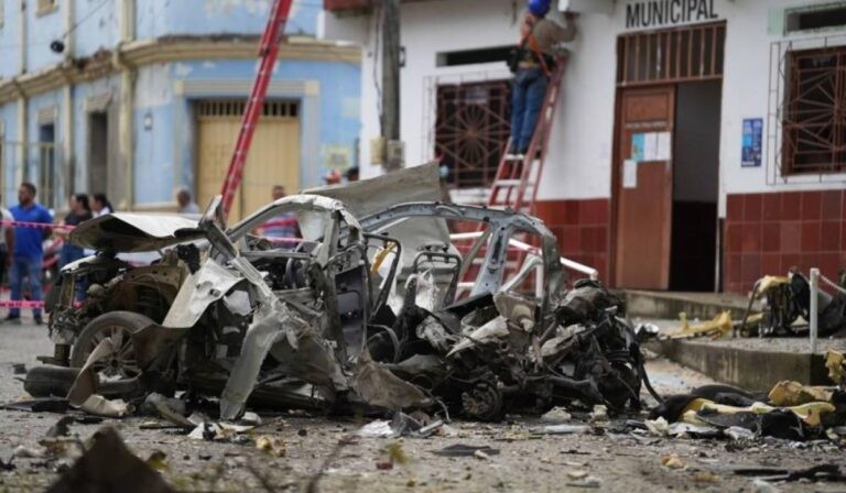 El arzobispo de Cali insta a desarmar corazones y manos en Colombia
