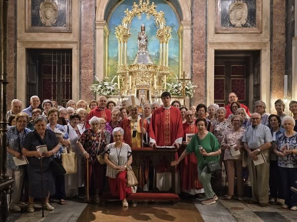 Los miembros de Vida Ascendente celebran el Jubileo en la Catedral de Toledo