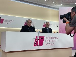 La Conferencia Episcopal Española establece una oficina para denuncias de odio religioso