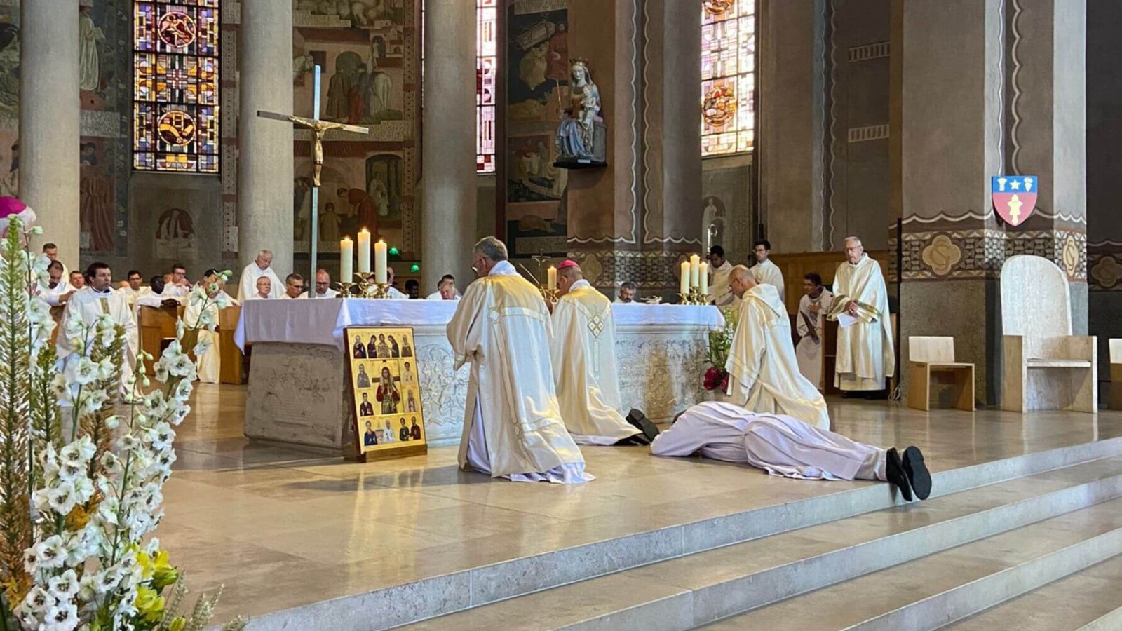 Francia ordenará 90 nuevos sacerdotes en 2025