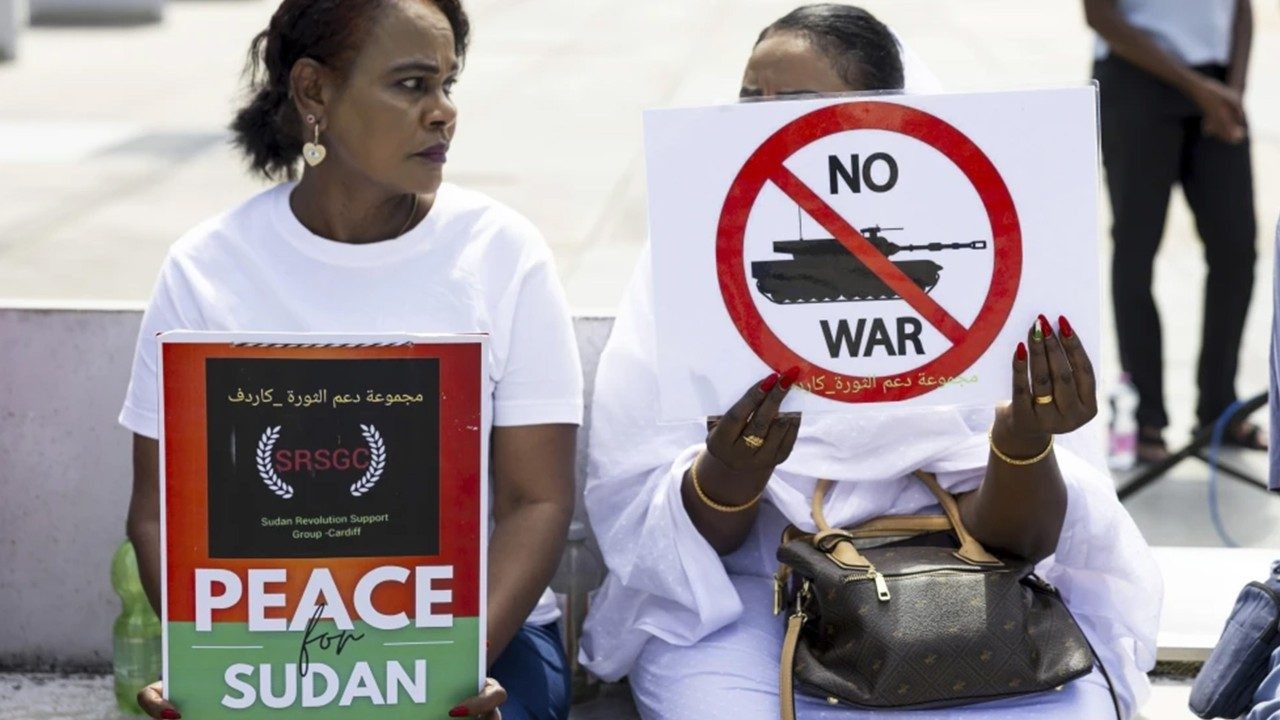 Jóvenes sudaneses lanzan la campaña Voces de Paz en Kampala