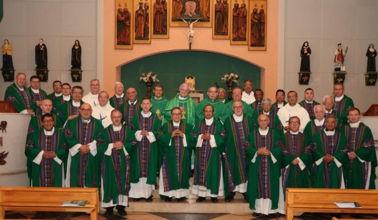 El Papa León XIV invita a los obispos de Ecuador a trabajar con dedicación y apertura