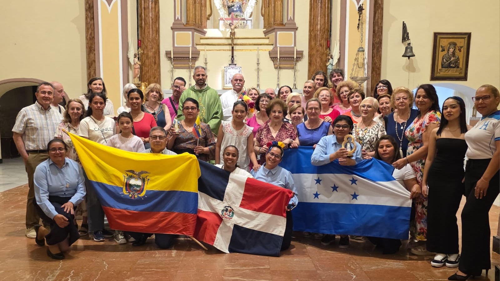 Las parroquias de La Carolina fortalecen lazos con los hispanos