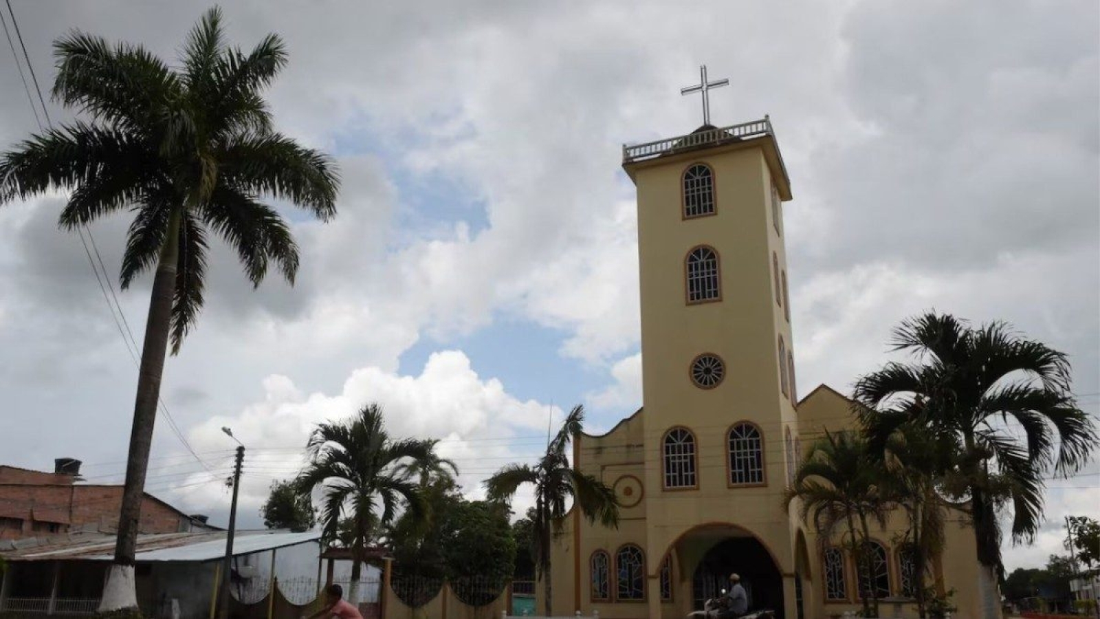 La Diócesis de San José del Guaviare pide paz tras hallazgo de fosa