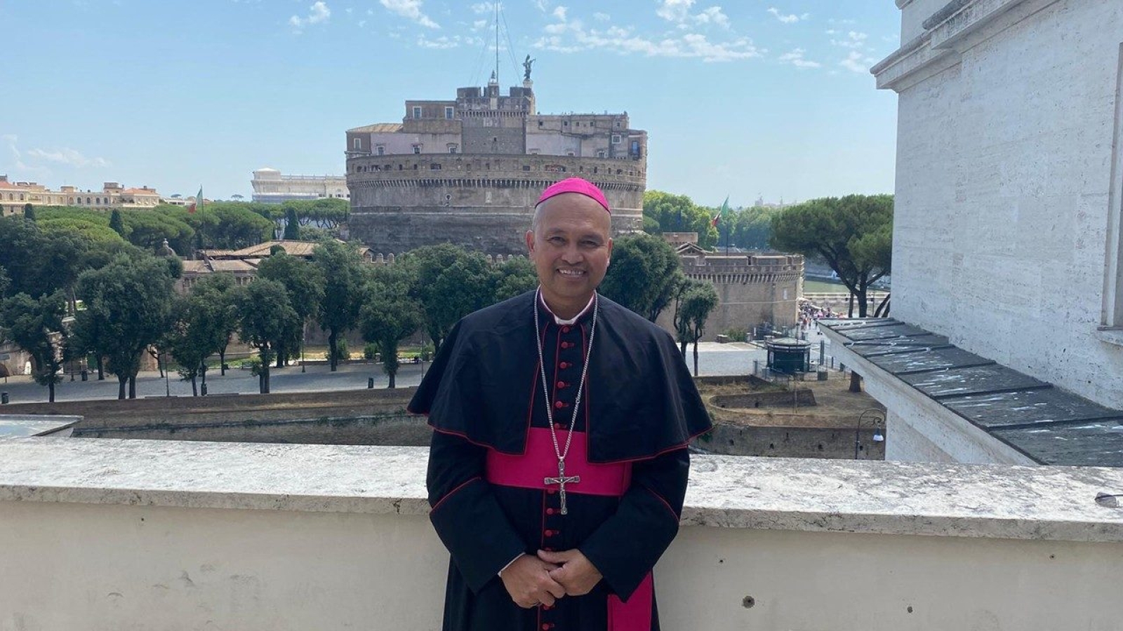 El Papa León XIV alienta al arzobispo Jimenez a perseverar en Guam