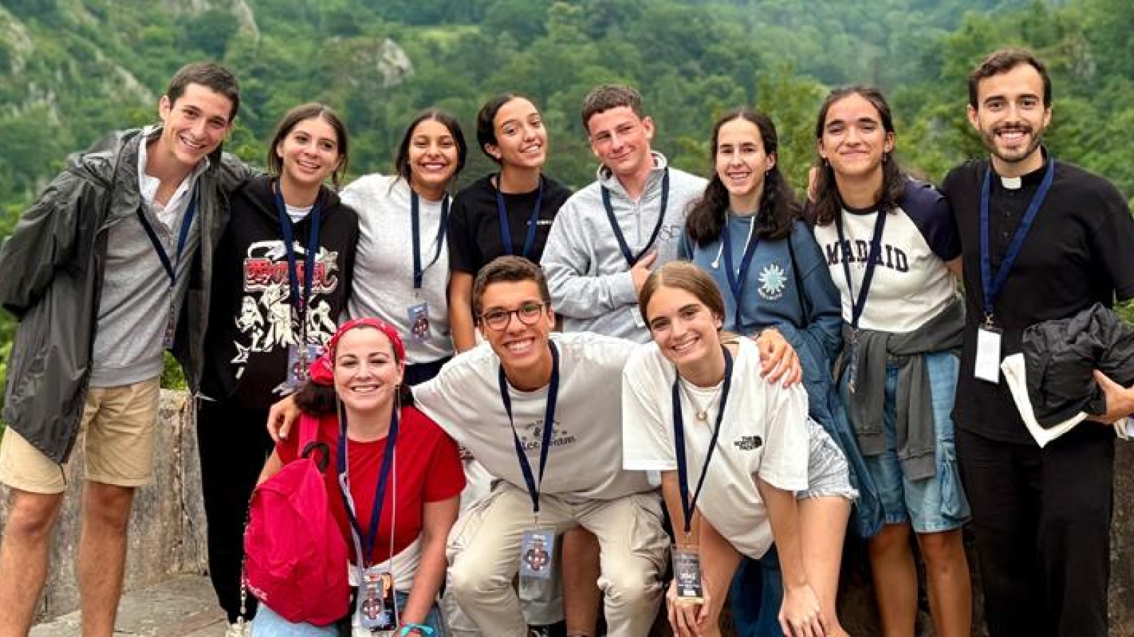 Un grupo de jóvenes de la parroquia San Pablo VI de Madrid estuvieron presentes en la JEMJ de Covadonga