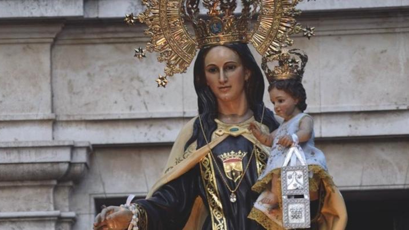 La parroquia de San Sebastián Mártir honra a Nuestra Señora del Carmen en Carabanchel

