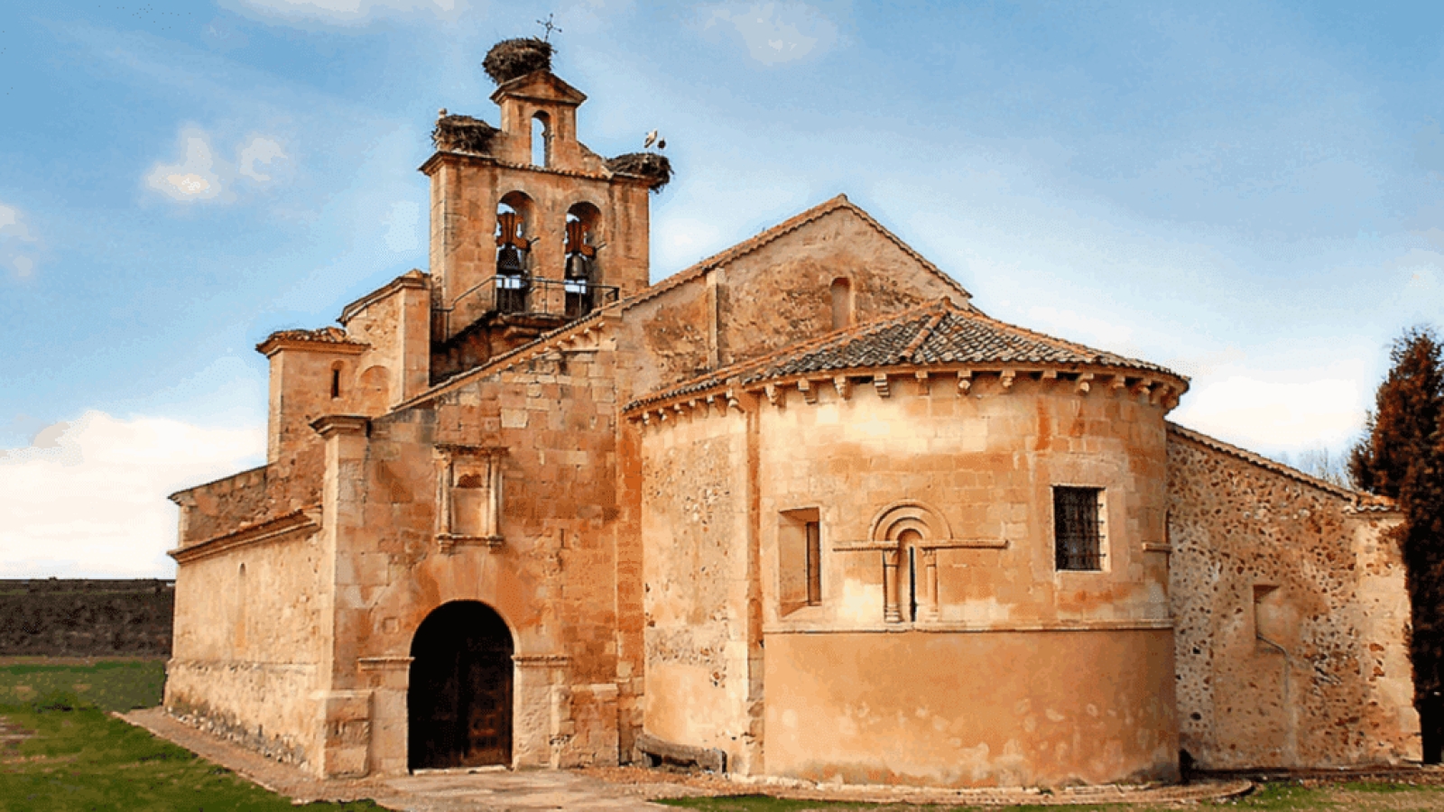 La Diócesis de Segovia abre 58 templos este verano con respaldo regional

