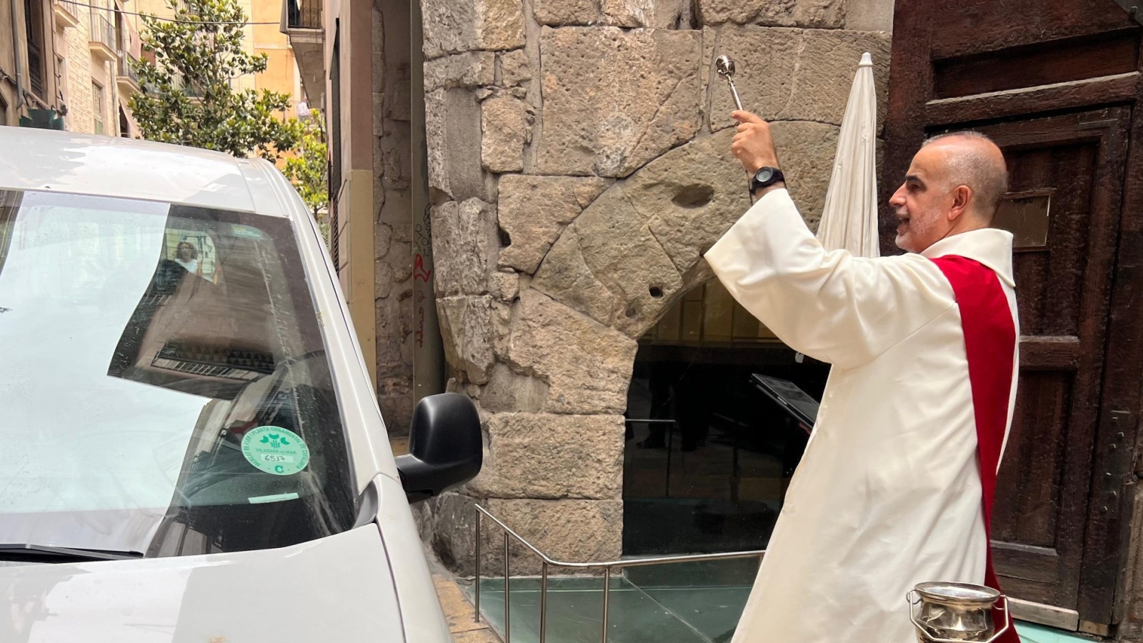 Conductores se congregan en San Cristóbal para la bendición de vehículos

