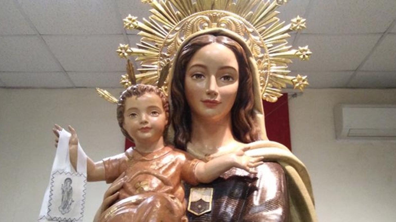 La parroquia de Santa Teresa y Santa Isabel honra a la Virgen del Carmen

