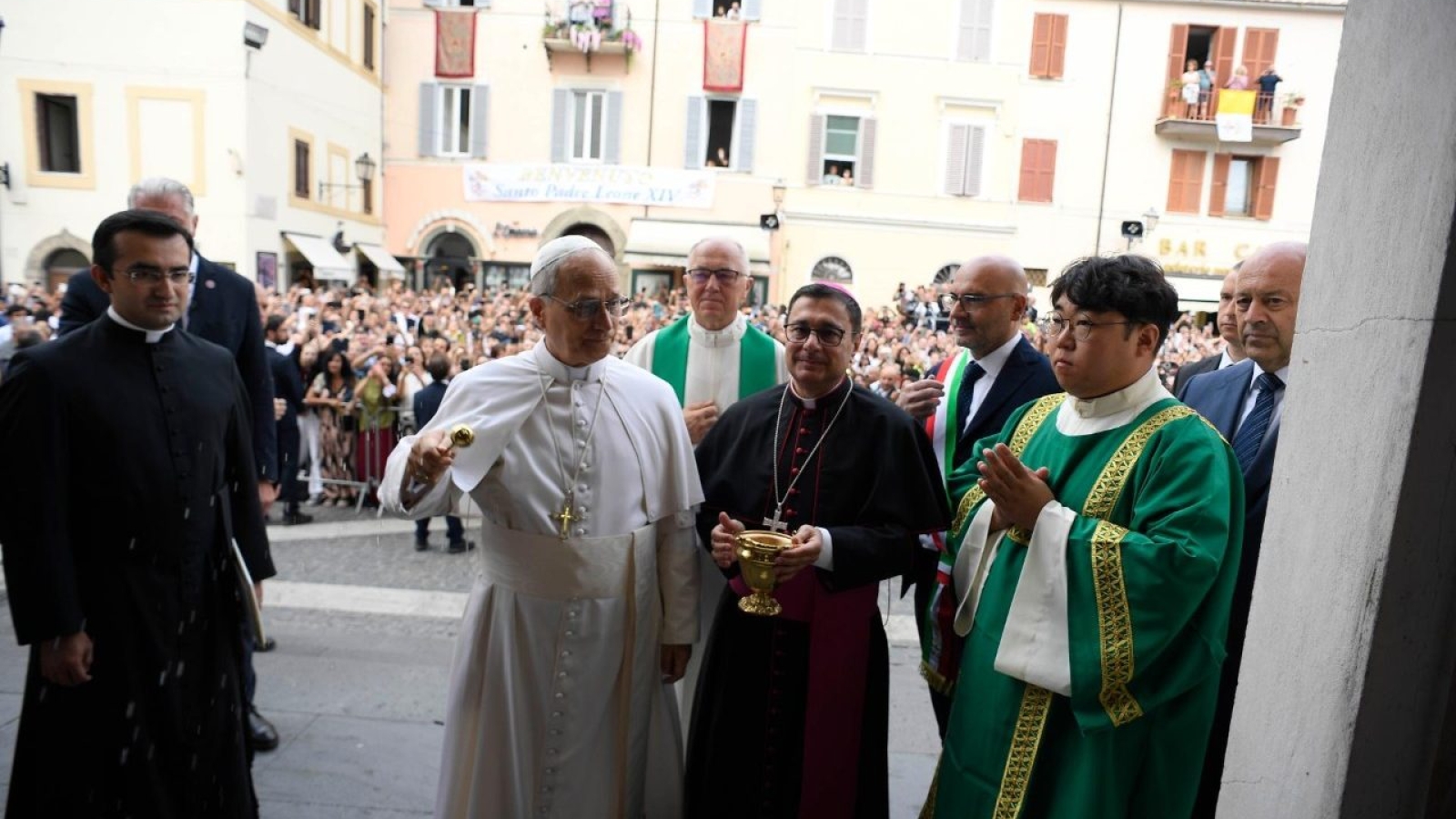 El Papa León XIV destaca la empatía en Castel Gandolfo durante su homilía

