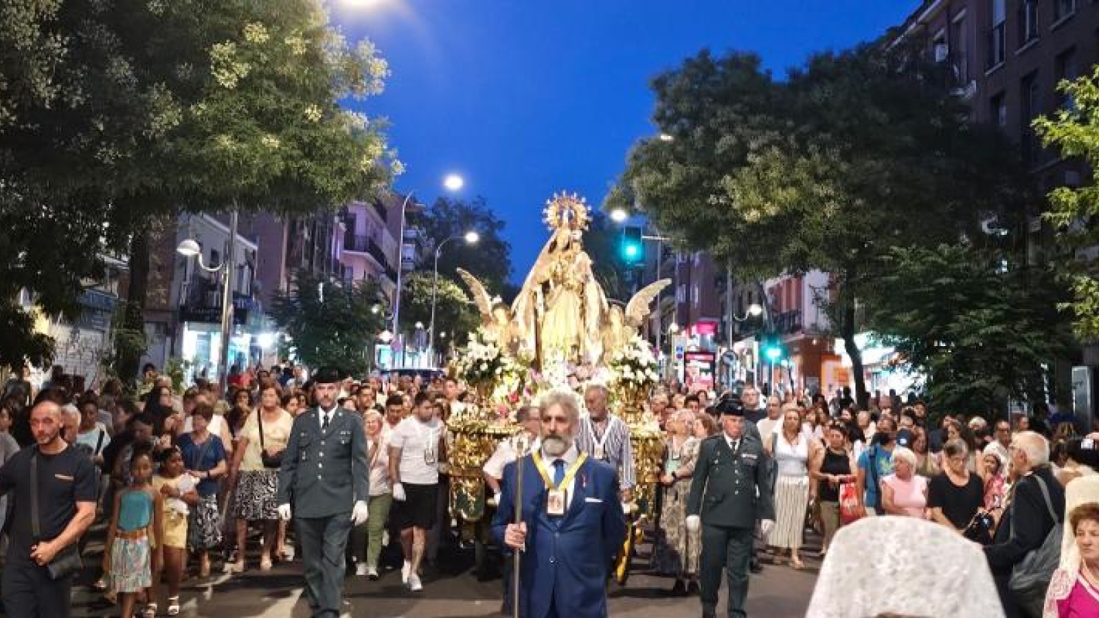 La Virgen del Carmen recorre Puente de Vallecas en su festividad anual

