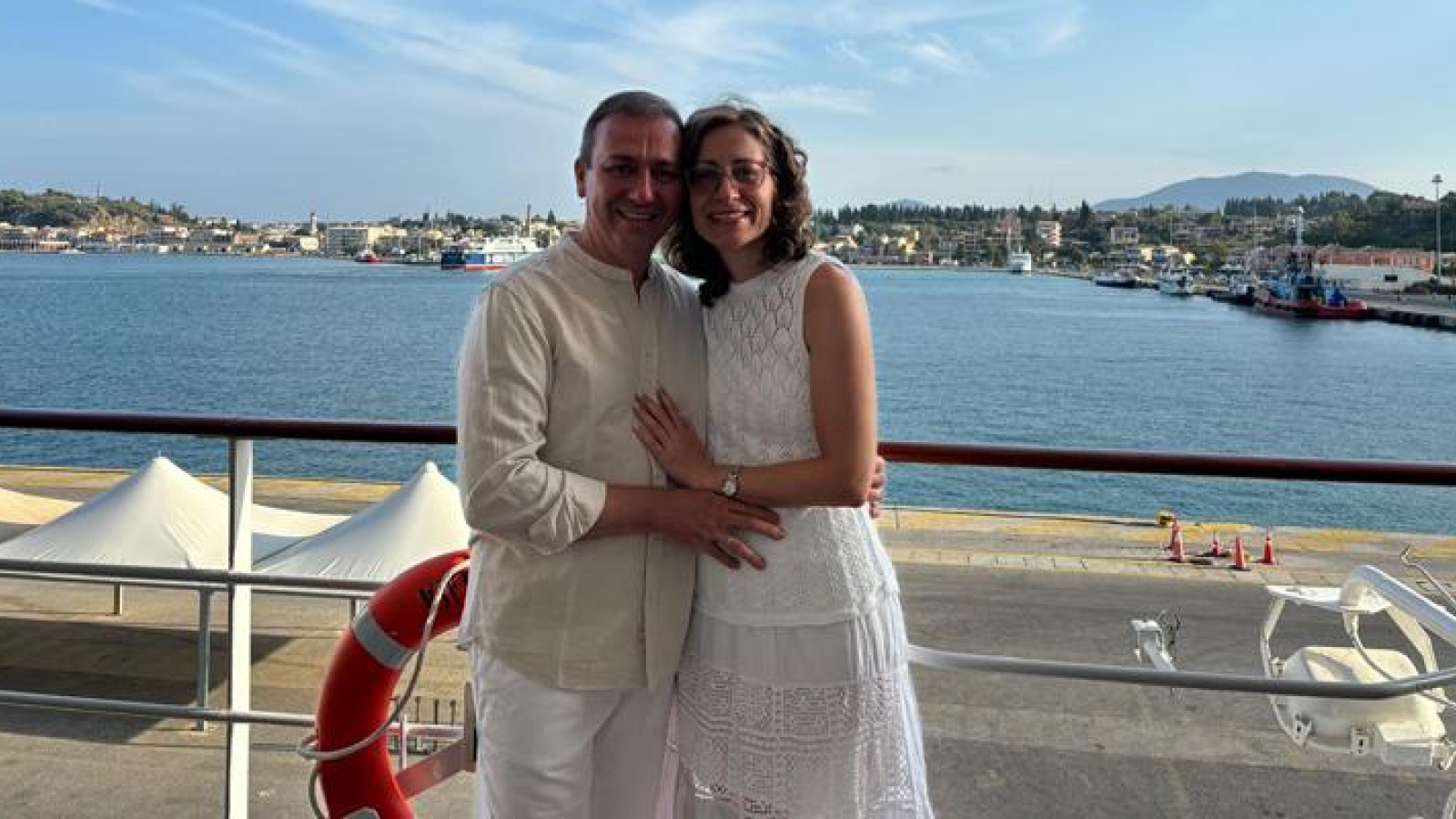 Giovanna y Javier guiarán a parejas en la macroboda de San Sebastián

