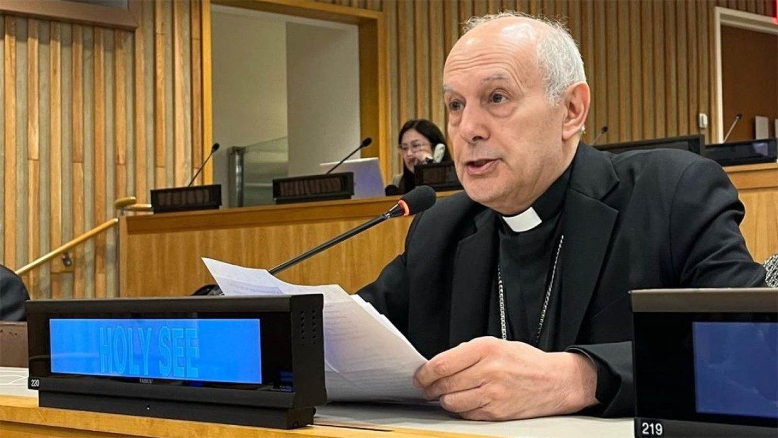 El Observador del Vaticano en la ONU promueve salud y educación centradas en la persona

