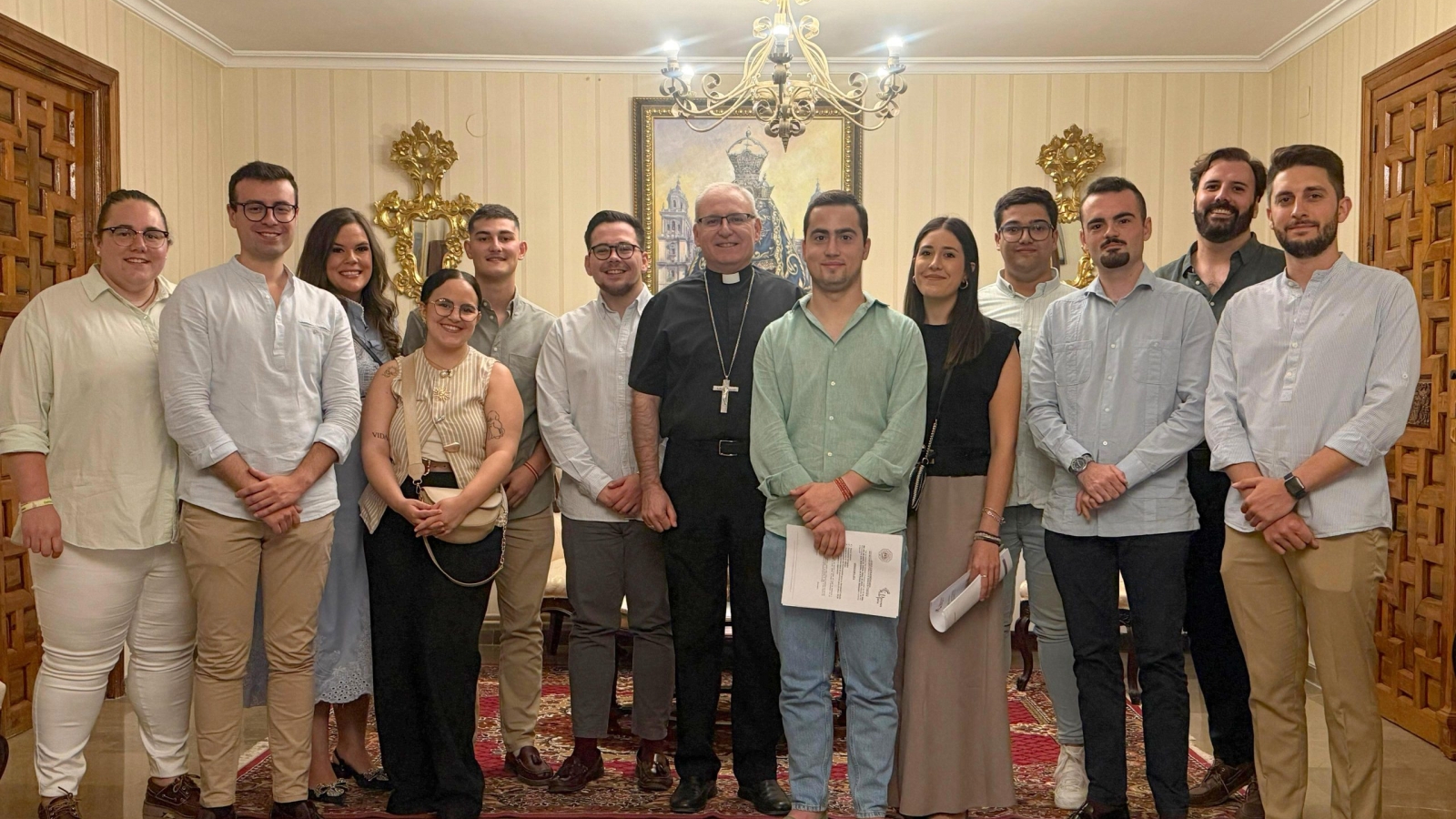 El Obispo Sebastián Chico Martínez promueve la juventud cofrade en Jaén

