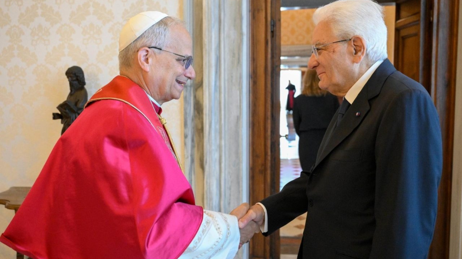 El Papa León XIV felicita a Sergio Mattarella por su 84 cumpleaños

