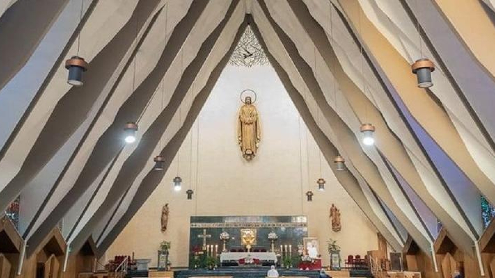 La parroquia del Santísimo Sacramento honra a san Pedro Julián Eymard en Madrid

