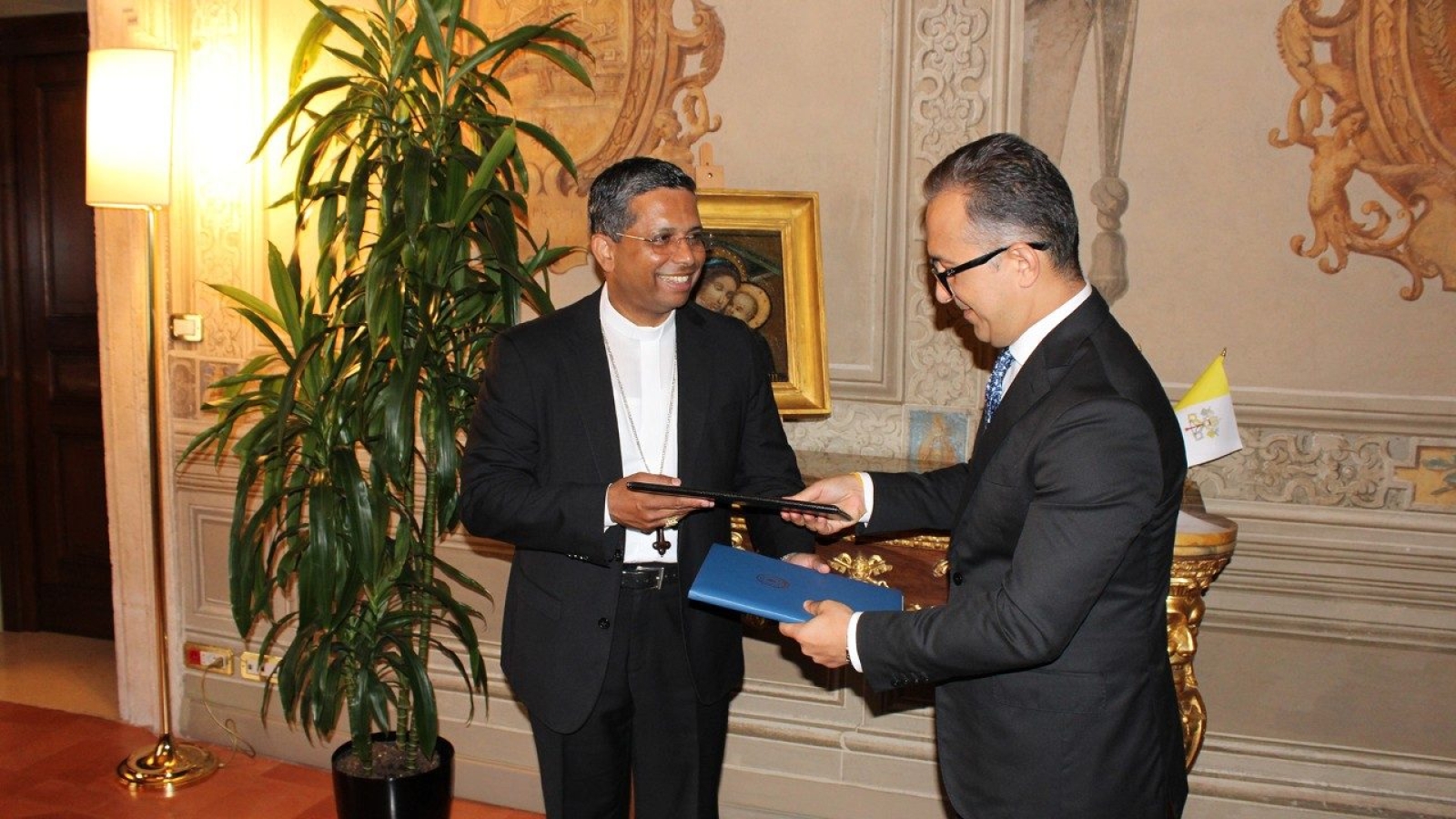 El Vaticano y Azerbaiyán firman acuerdo para diálogo interreligioso