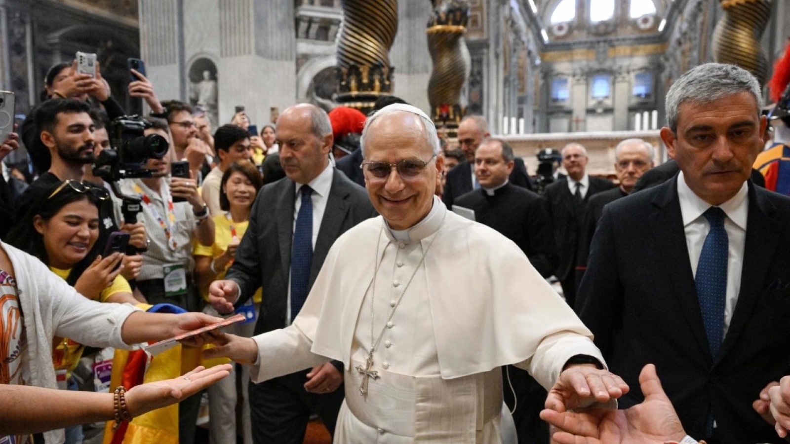 El Papa León XIV anima a los influencers a ser agentes de comunión digital

